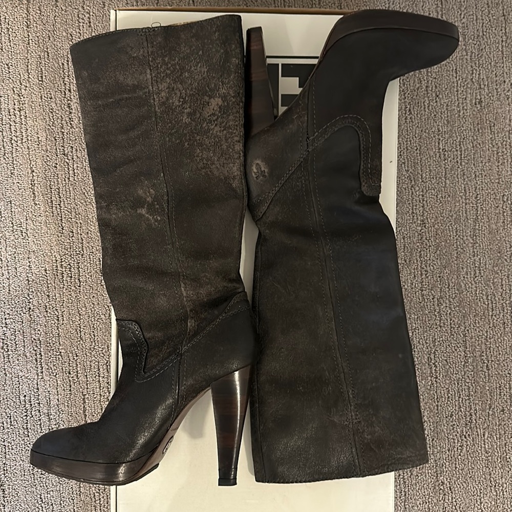 FRYE HARLOW CAMPUS BOOT CHARCOAL